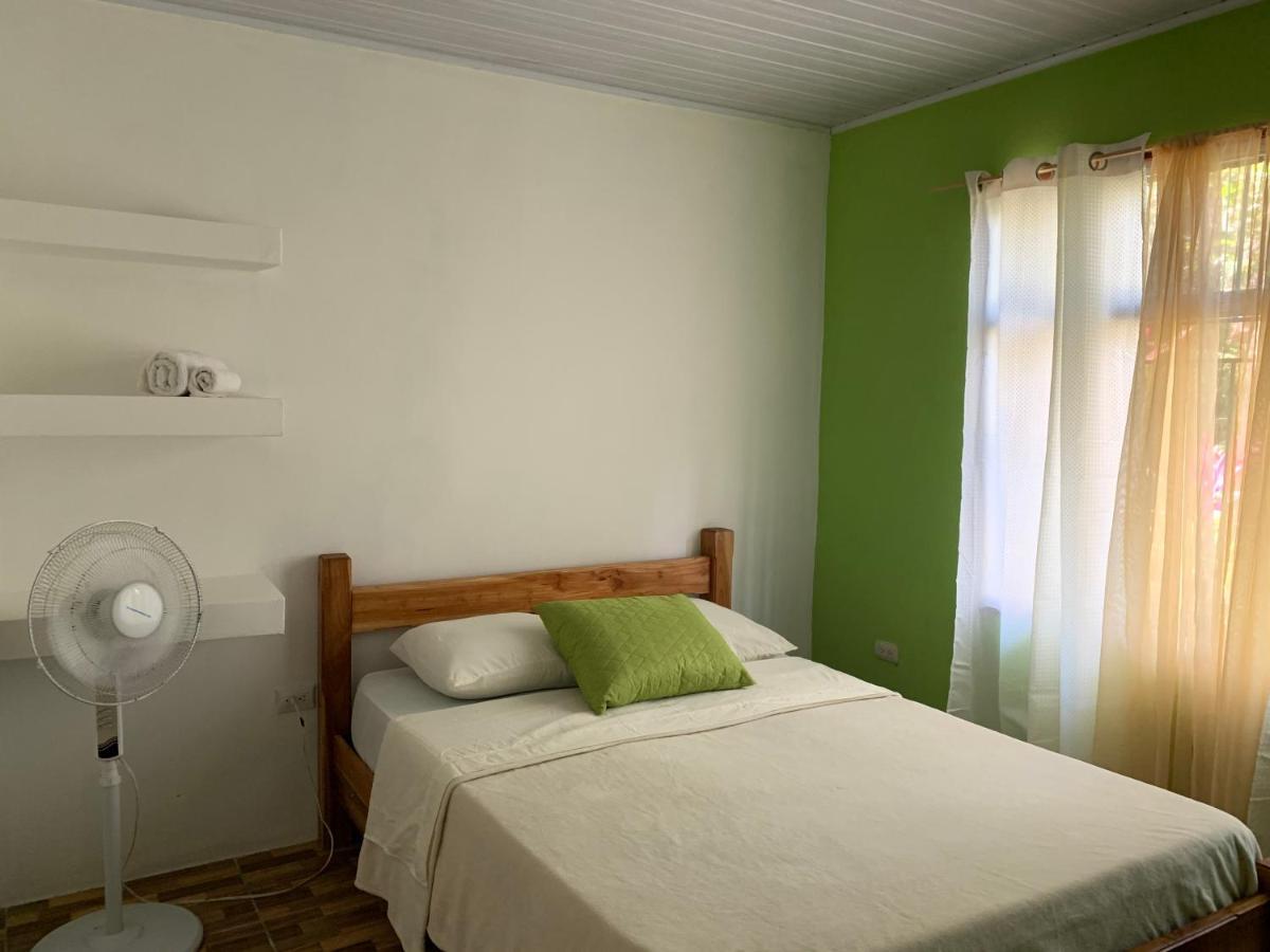 Alma Del Bosque Vacation Home And Apartments Quepos Eksteriør billede